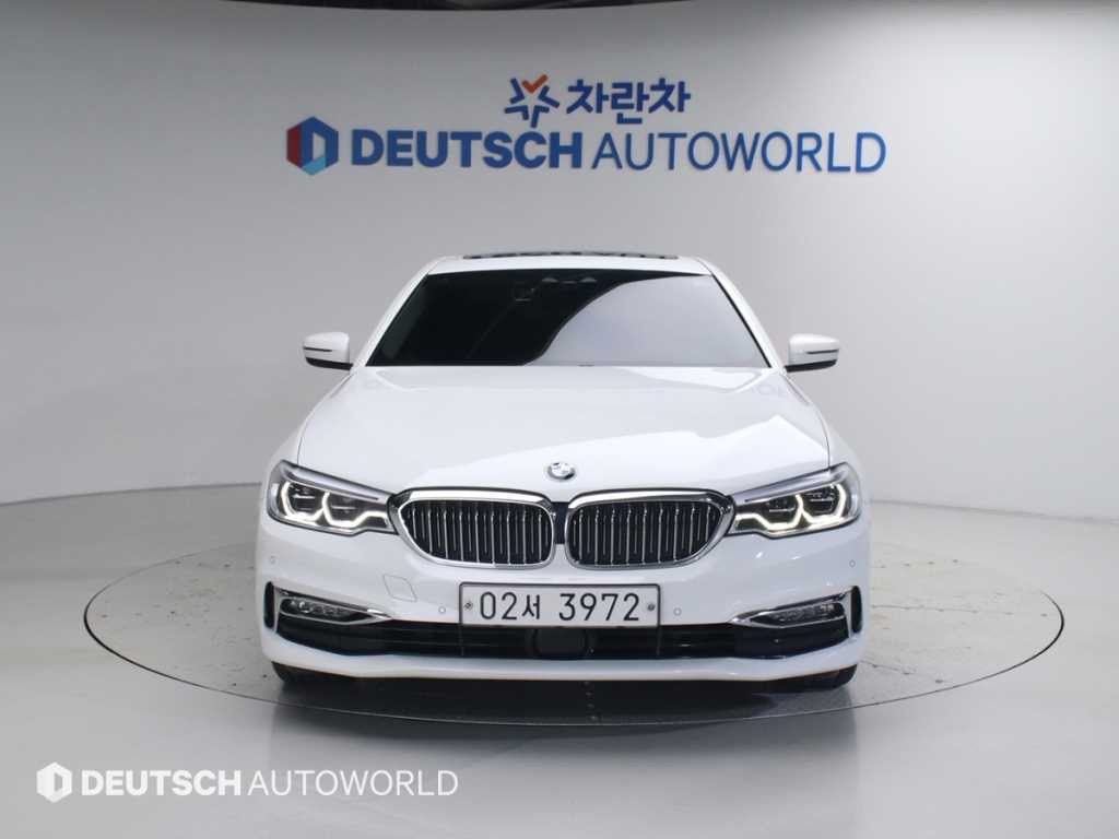 BMW 5시리즈 5시리즈 (G30) 530i xDrive 럭셔리 플러스 이미지 3