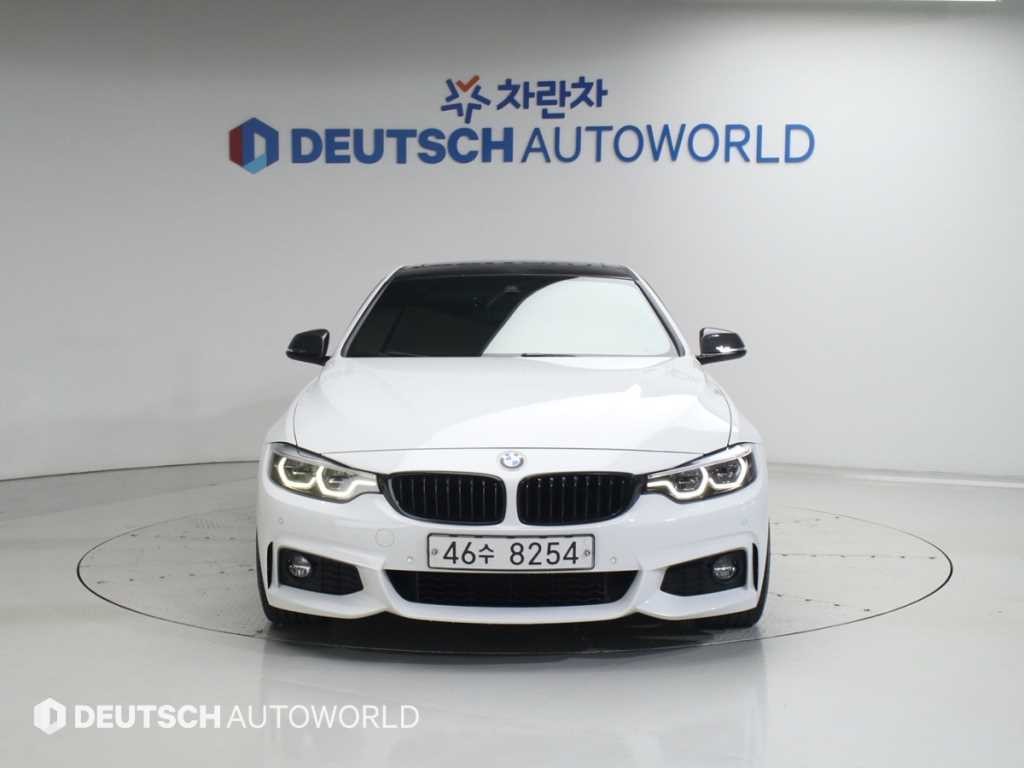 BMW 4시리즈 4시리즈 (F32) 430i 쿠페 M 스포츠 이미지 3