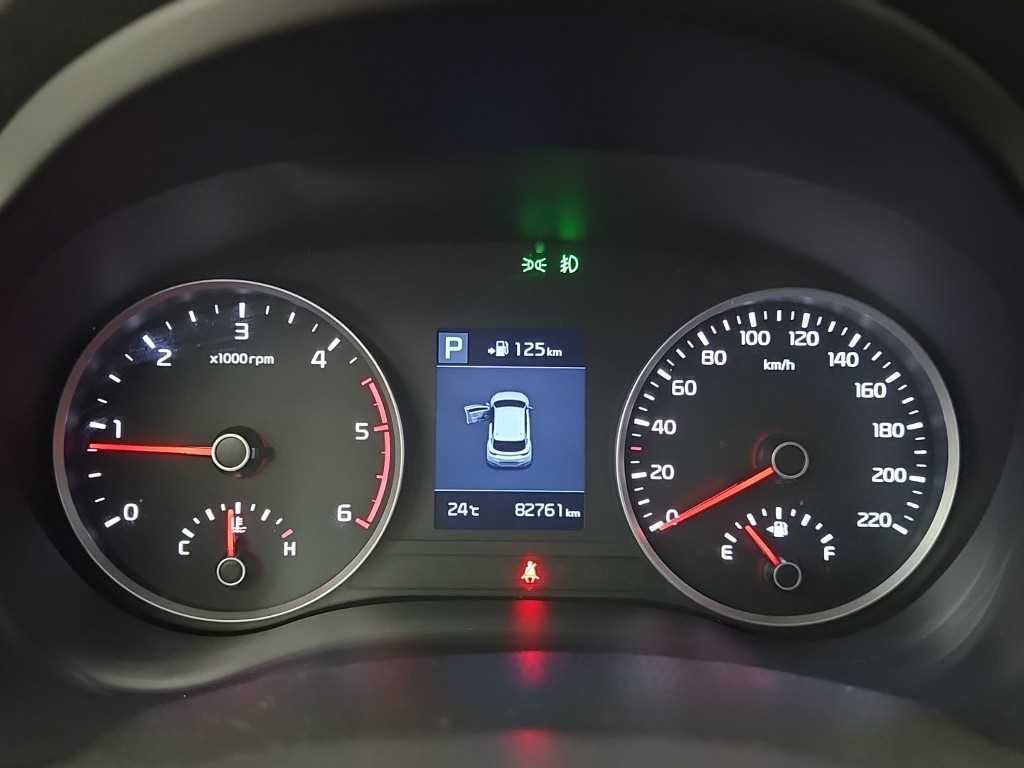 기아 스토닉 디젤 1.6 프레스티지 이미지 6