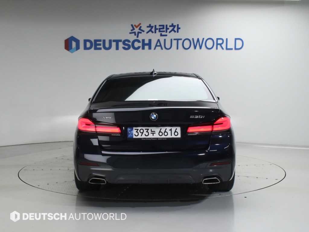 BMW 5시리즈 5시리즈 (G30) 530i xDrive M 스포츠 이미지 4