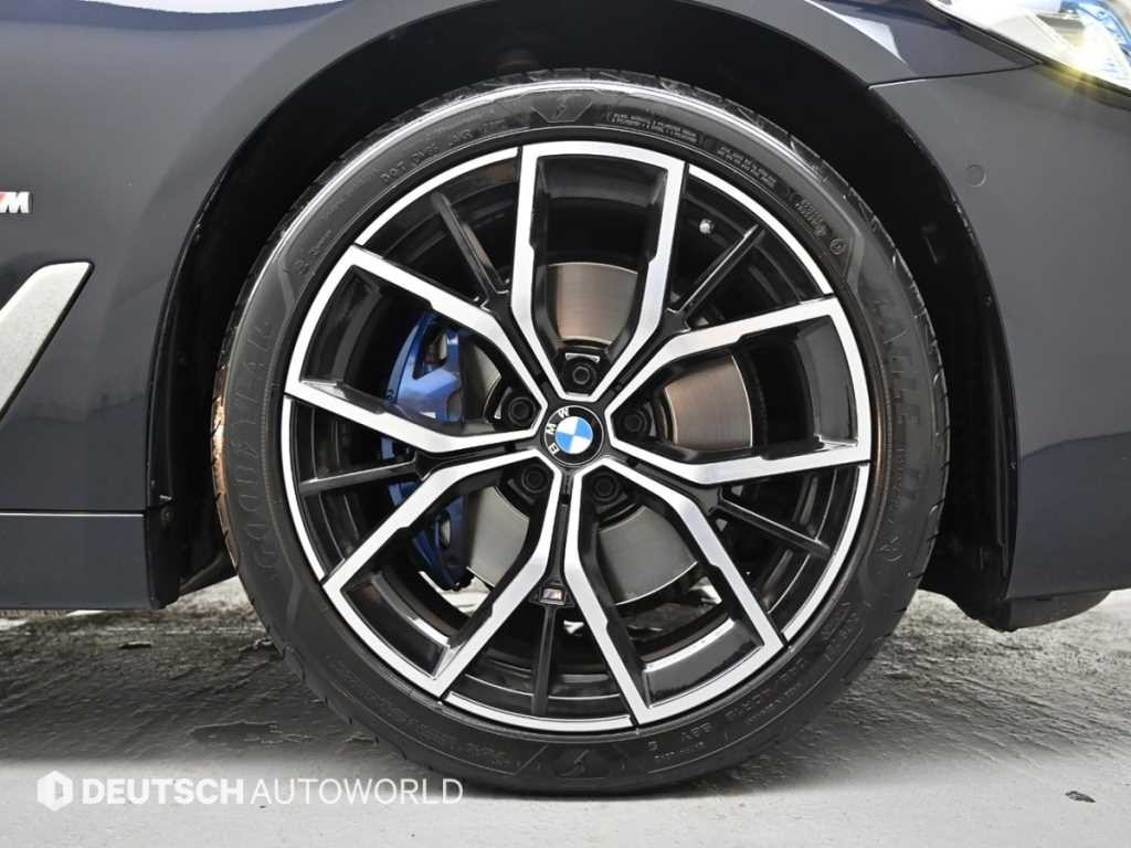 BMW 5시리즈 5시리즈 (G30) 530i xDrive M 스포츠 이미지 5