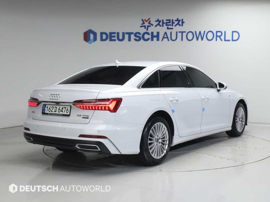 아우디 A6 A6 (C8) 45 TFSI 프리미엄 이미지 2