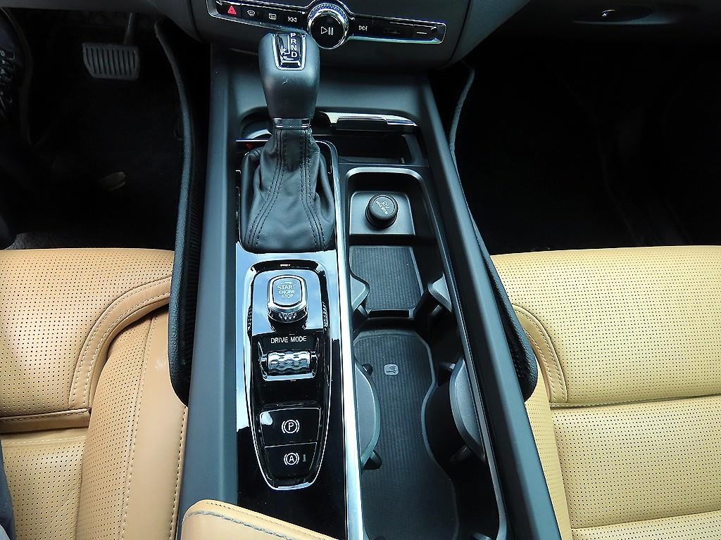 볼보 XC60 XC60(2세대) T6 AWD 인스크립션 이미지 11