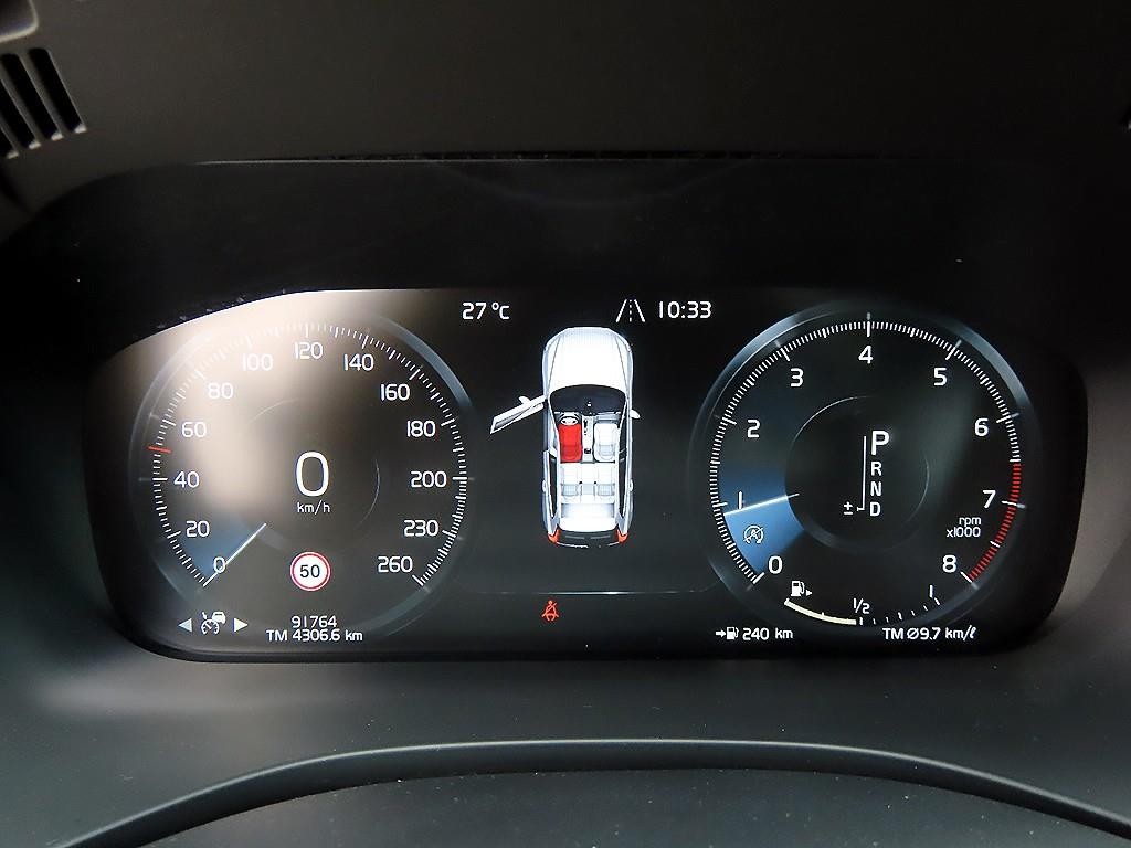 볼보 XC60 XC60(2세대) T6 AWD 인스크립션 이미지 9