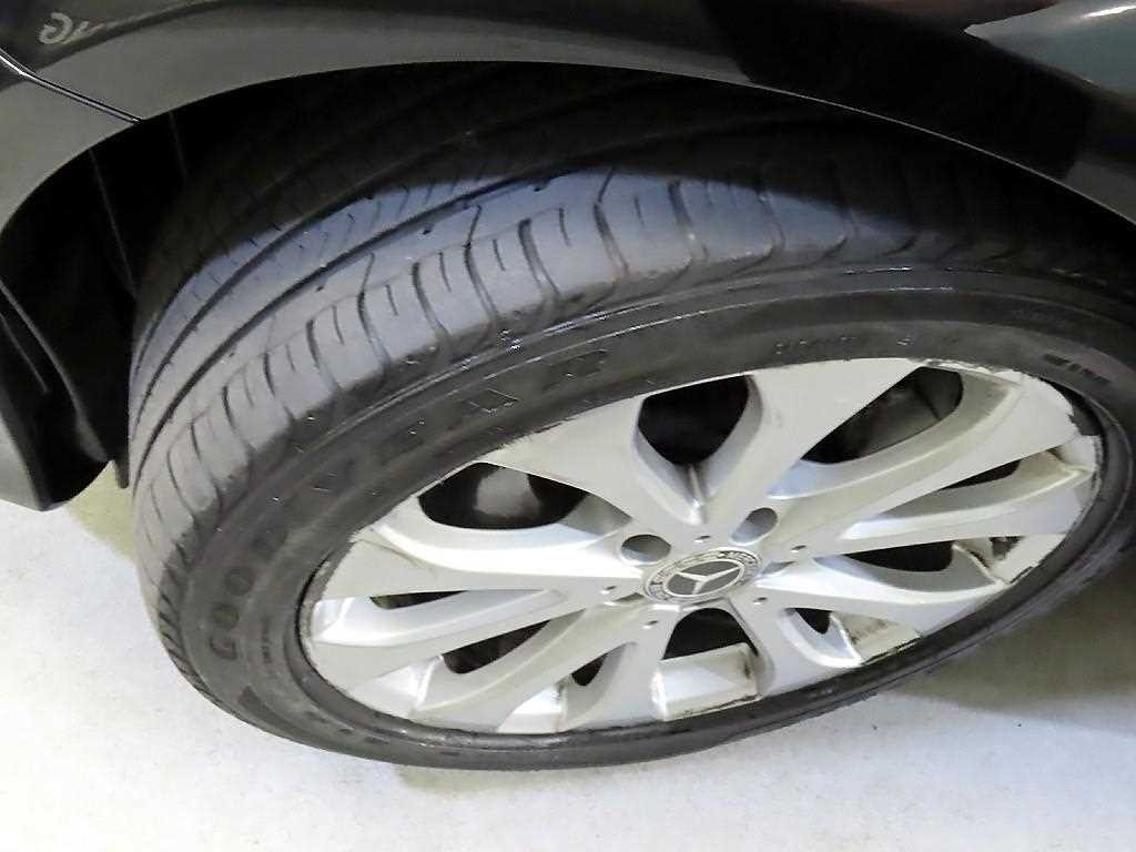 벤츠 E 클래스 E-클래스 W213 E300 4MATIC 익스클루시브 이미지 20