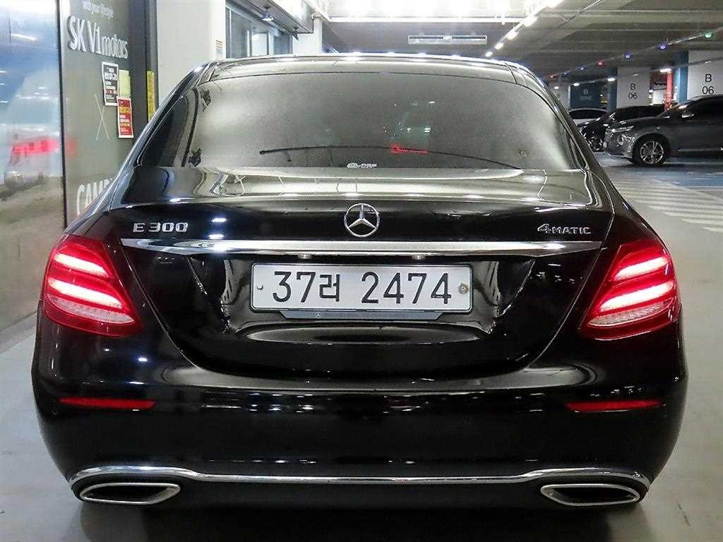 벤츠 E 클래스 E-클래스 W213 E300 4MATIC 익스클루시브 이미지 5