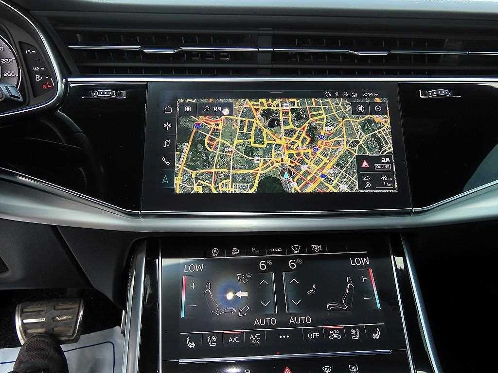 아우디 Q8 55 TFSI 콰트로 프리미엄 이미지 13