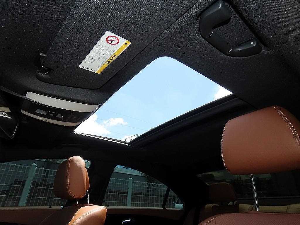 벤츠 CLS 클래스 CLS클래스 W218 CLS 400 AMG Line 이미지 17