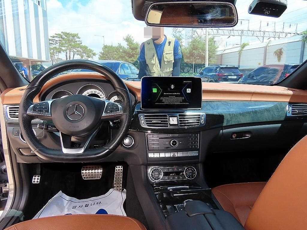 벤츠 CLS 클래스 CLS클래스 W218 CLS 400 AMG Line 이미지 7