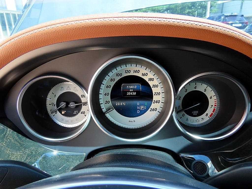 벤츠 CLS 클래스 CLS클래스 W218 CLS 400 AMG Line 이미지 9