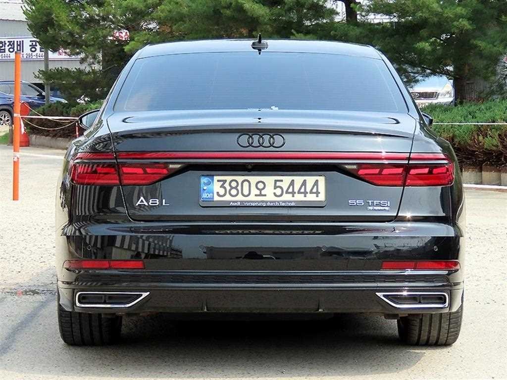 아우디 A8 A8 (D5) 55 TFSI 콰트로 LWB 이미지 4