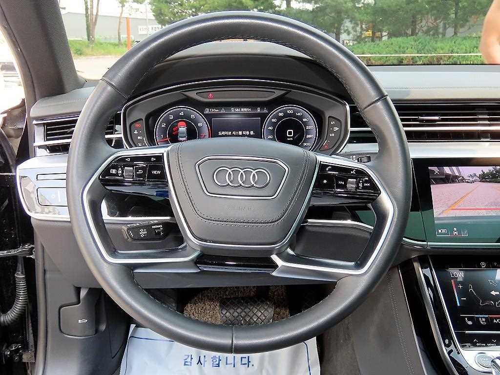 아우디 A8 A8 (D5) 55 TFSI 콰트로 LWB 이미지 8