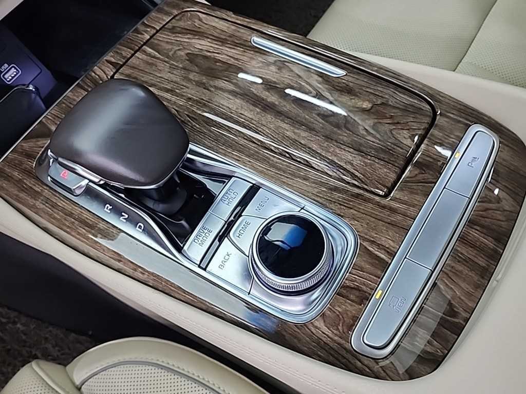 기아 K9 더 K9 3.8 GDI AWD 플래티넘Ⅰ 이미지 9