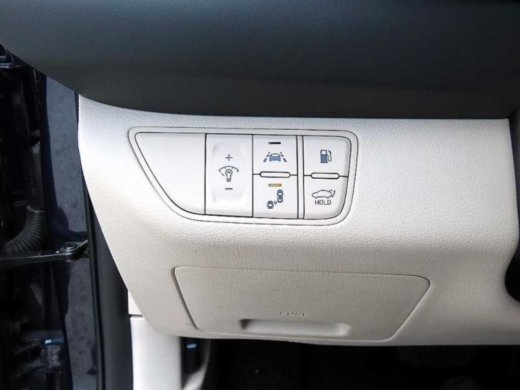 제네시스 G70 2.0T 엘리트 이미지 16