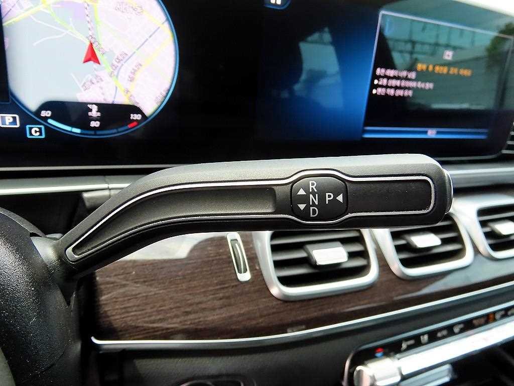 벤츠 GLE 클래스 GLE 클래스 W167 GLE 400d 4MATIC 쿠페 이미지 11