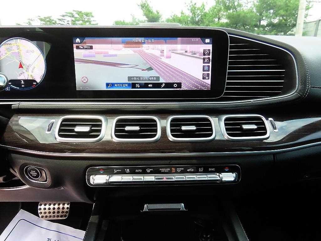 벤츠 GLE 클래스 GLE 클래스 W167 GLE 400d 4MATIC 쿠페 이미지 12