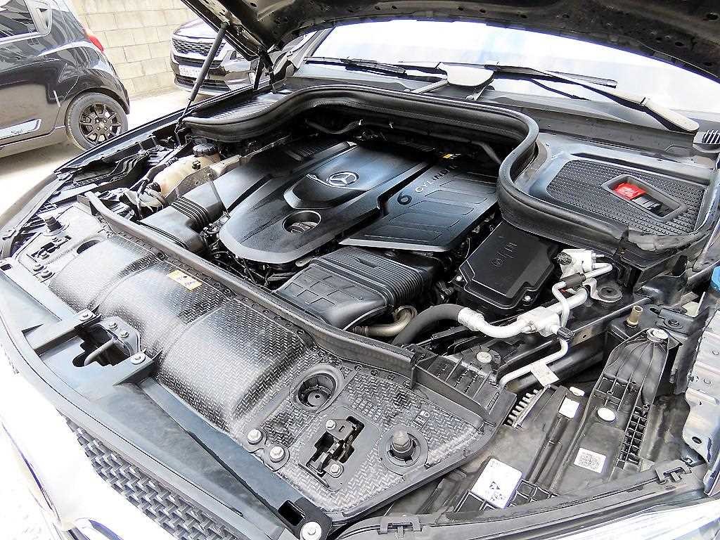 벤츠 GLE 클래스 GLE 클래스 W167 GLE 400d 4MATIC 쿠페 이미지 19
