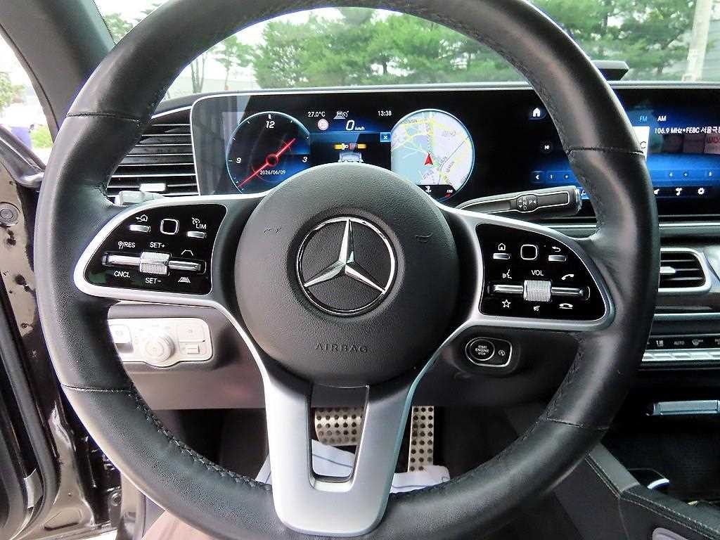 벤츠 GLE 클래스 GLE 클래스 W167 GLE 400d 4MATIC 쿠페 이미지 8