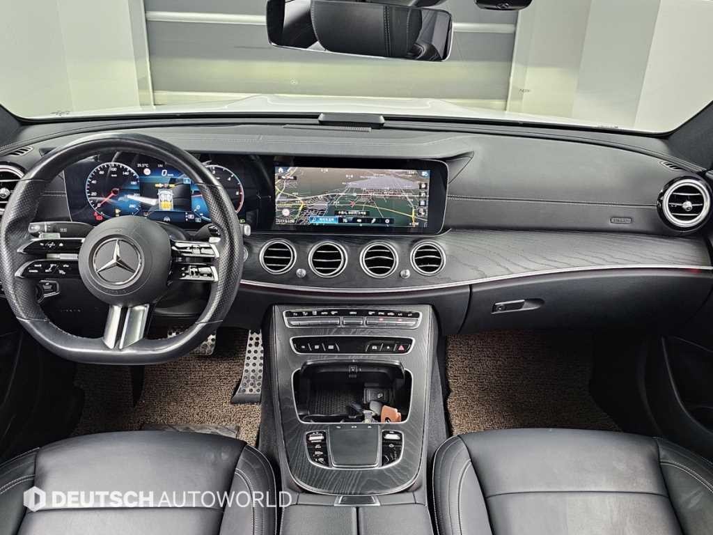 벤츠 E 클래스 E-클래스 W213 E220d 4MATIC AMG라인 이미지 7