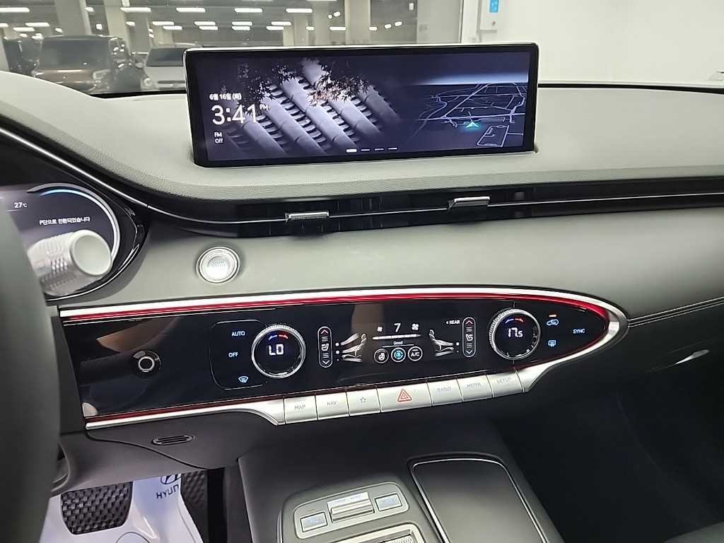 제네시스 GV70 2.2 디젤 2WD 이미지 10
