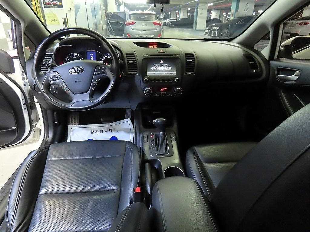 기아 K3 1.6 GDI 트렌디 이미지 10
