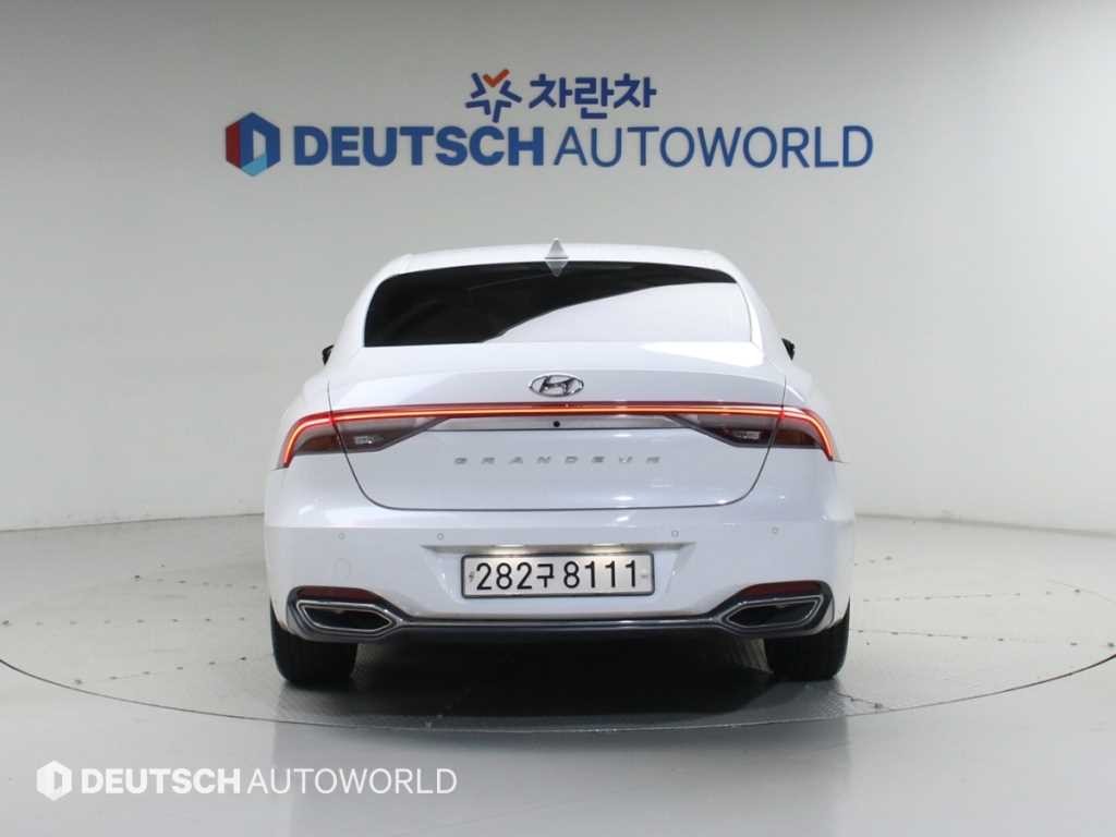 현대 그랜저 더 뉴 그랜저 IG 3.3 프리미엄 초이스 이미지 4