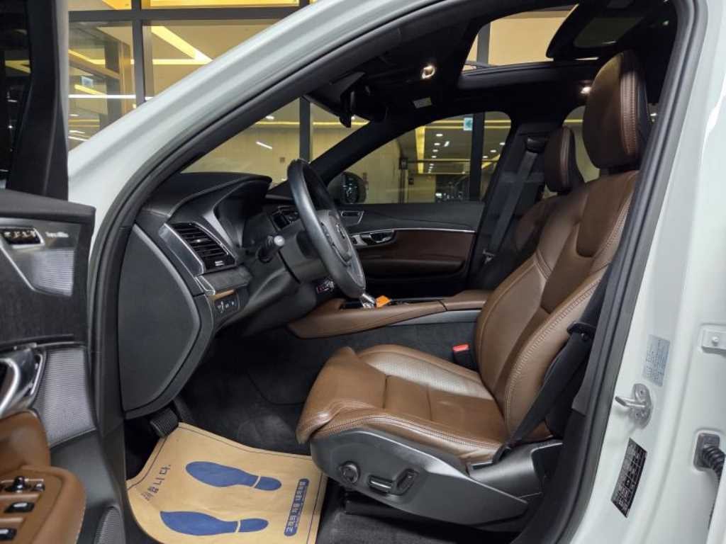 볼보 XC90 XC90 2세대 2.0 T8 AWD 얼티메이트 브라이트 이미지 9