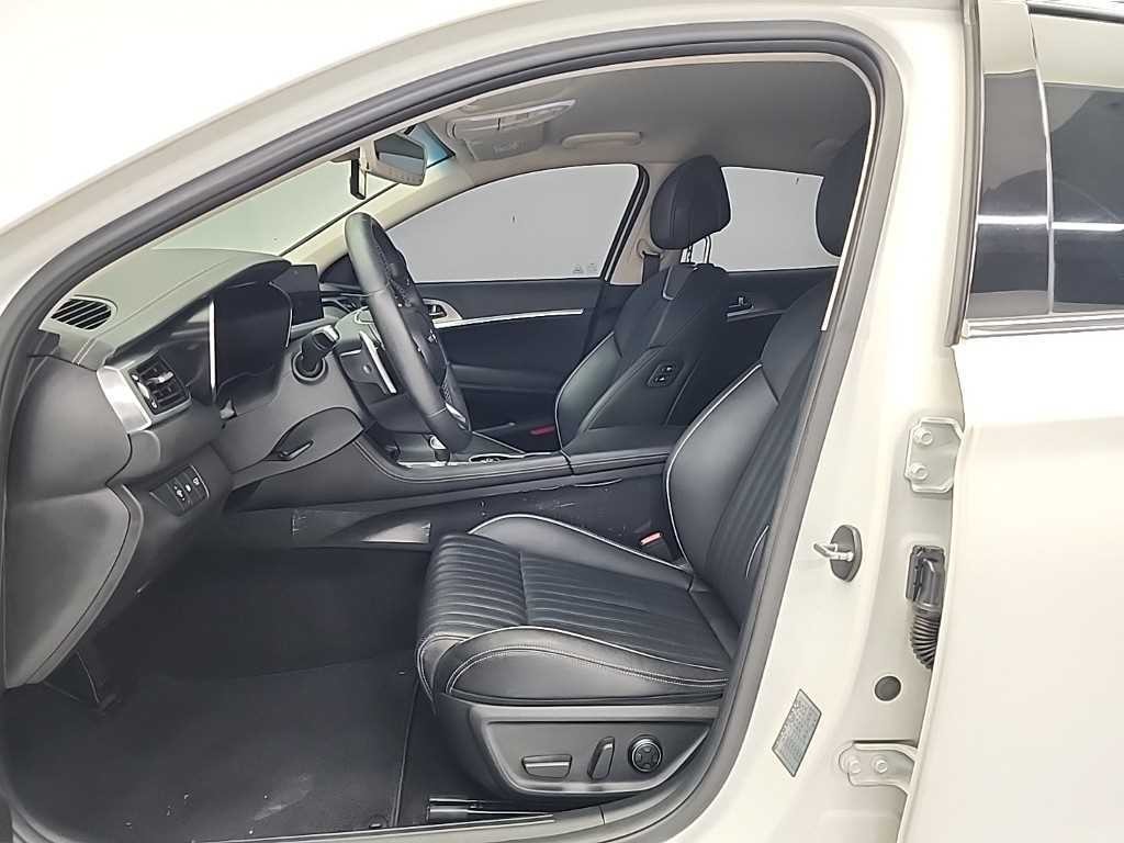 제네시스 G70 더 뉴 G70 가솔린 2.0T 2WD 기본형 이미지 11