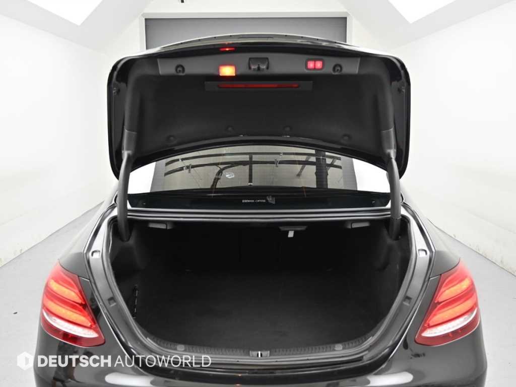 벤츠 E 클래스 E-클래스 W213 E350 4MATIC AMG LINE 이미지 19
