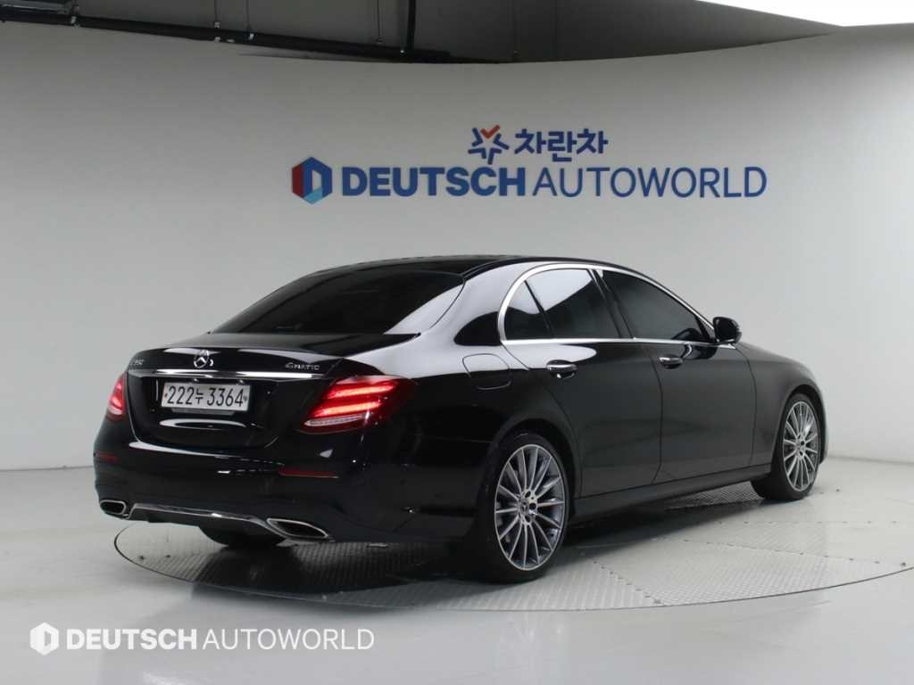 벤츠 E 클래스 E-클래스 W213 E350 4MATIC AMG LINE 이미지 2
