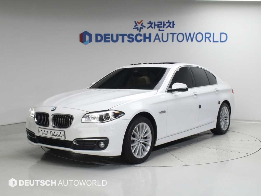 BMW 5시리즈 5시리즈 (F10) 520d M 에어로다이나믹 이미지 1