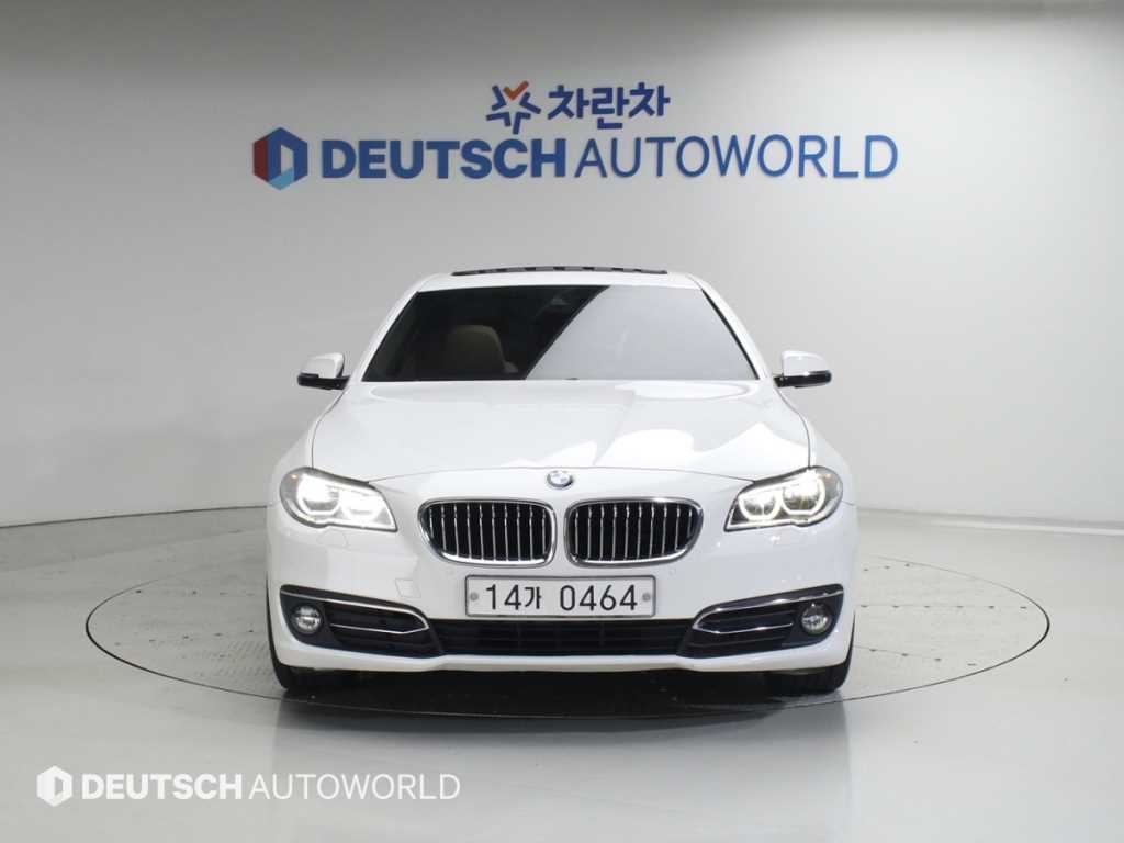 BMW 5시리즈 5시리즈 (F10) 520d M 에어로다이나믹 이미지 3