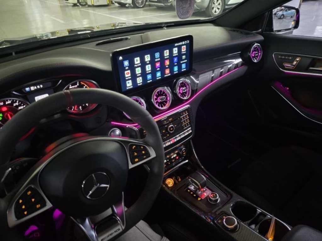 벤츠 GLA 클래스 GLA클래스 X156 GLA45 AMG 4MATIC 이미지 10