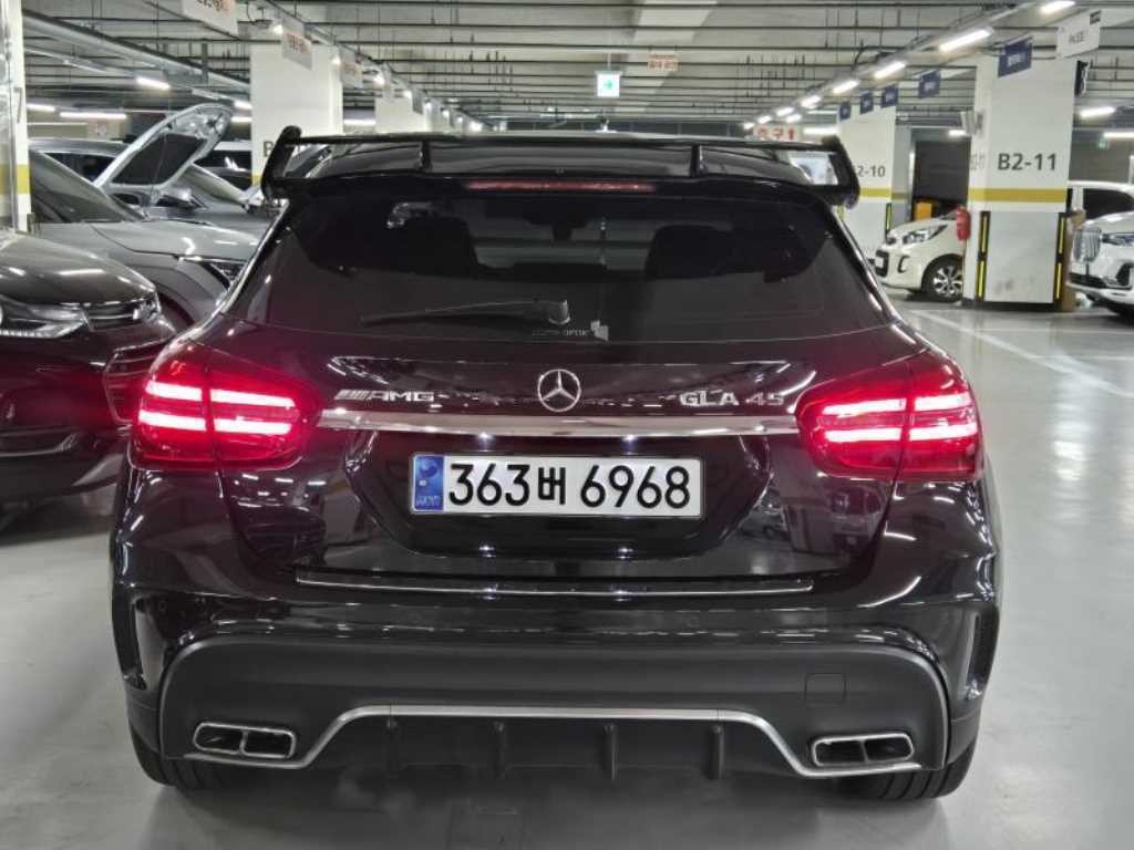 벤츠 GLA 클래스 GLA클래스 X156 GLA45 AMG 4MATIC 이미지 5