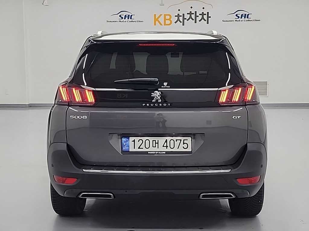 푸조 5008 5008 2세대 1.2 Pure Tech GT 이미지 3