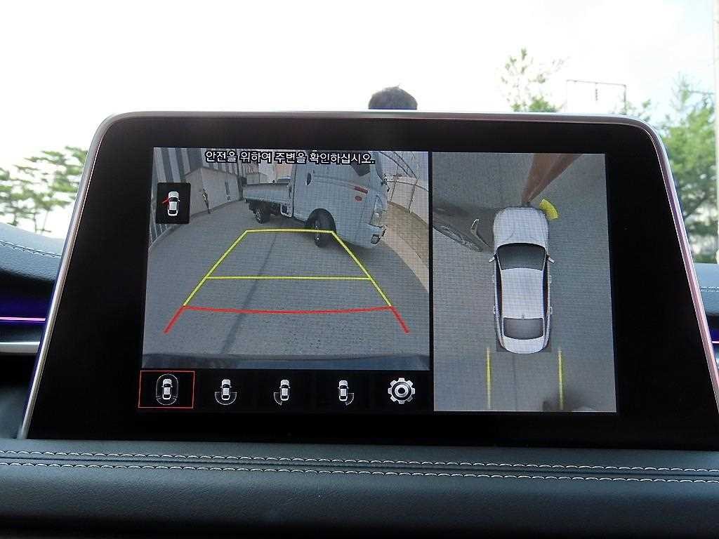 제네시스 G70 2.0T AWD 스포츠 패키지 이미지 14