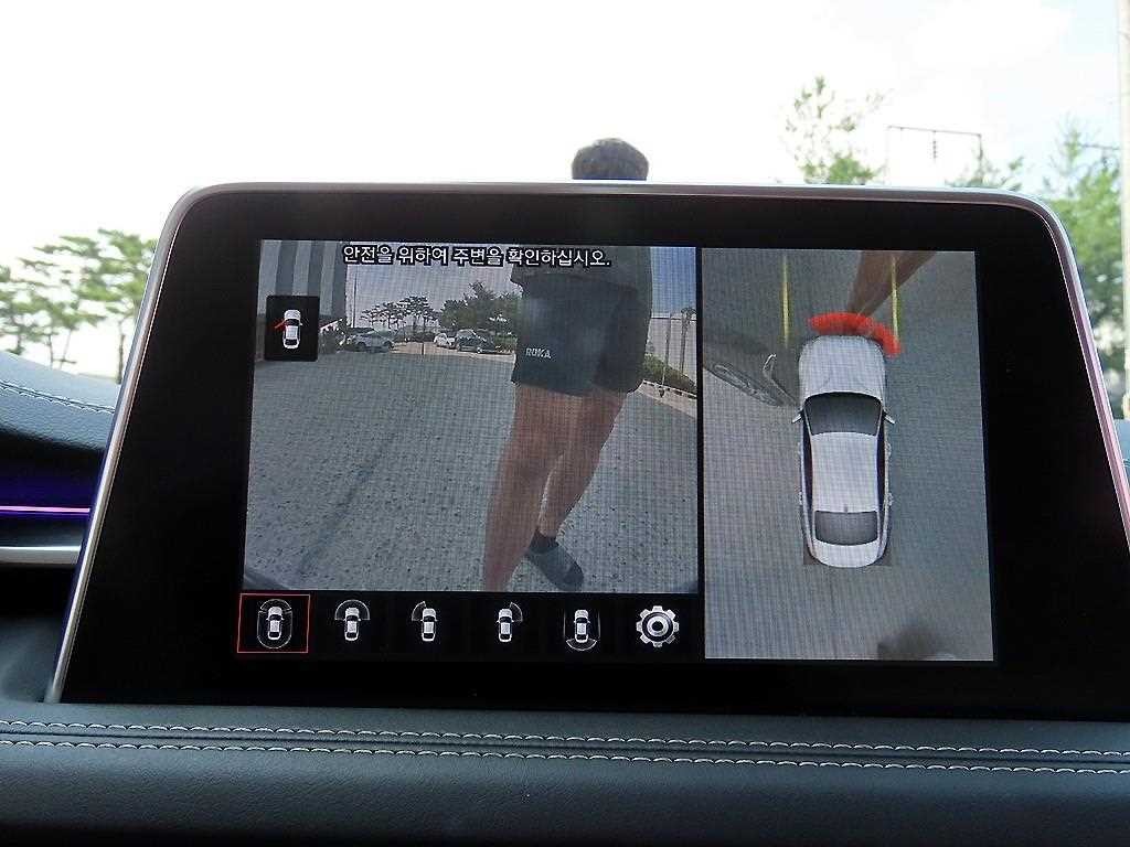 제네시스 G70 2.0T AWD 스포츠 패키지 이미지 15