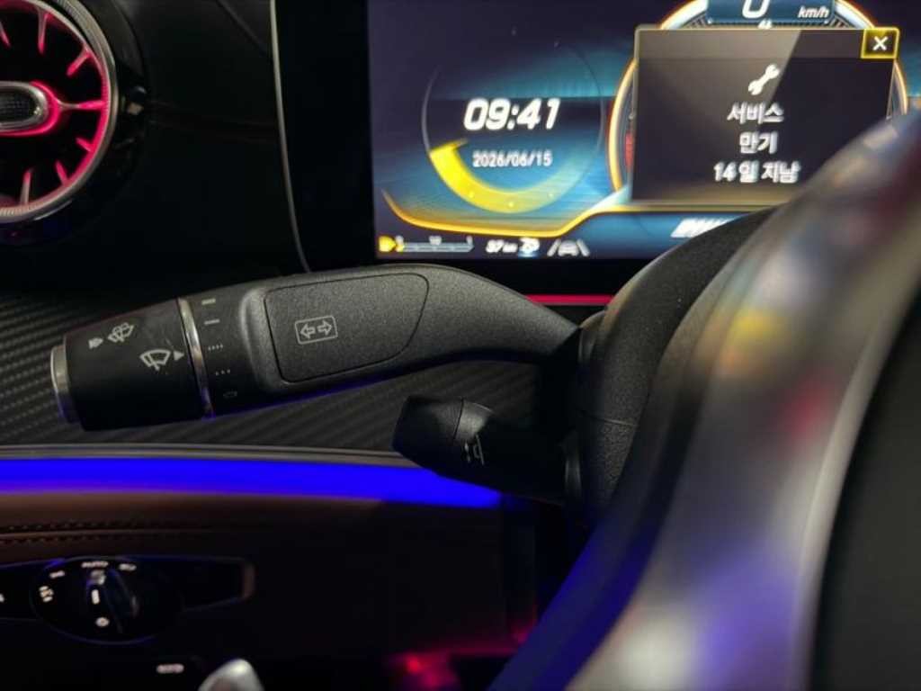 벤츠 AMG GT 4도어 63 S 4MATIC+ 이미지 12
