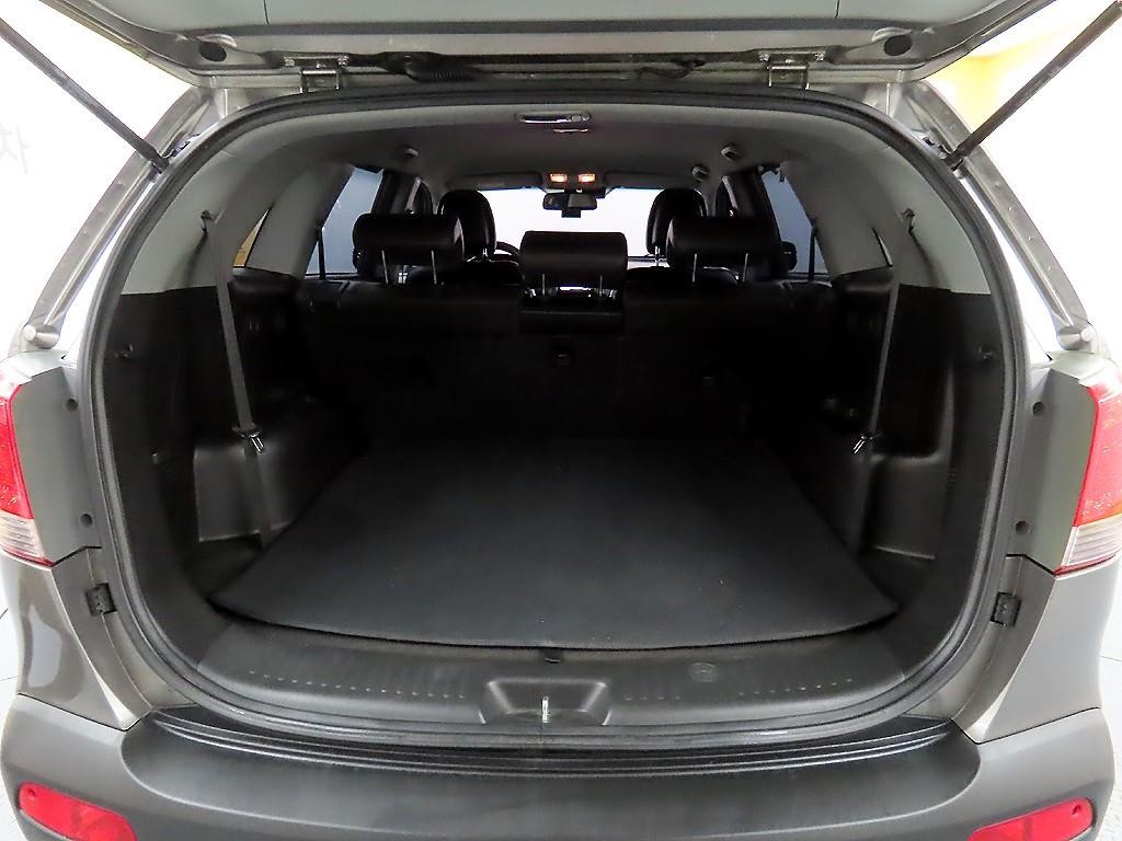 기아 쏘렌토 쏘렌토 R 디젤 2WD 2.0 TLX 최고급형 이미지 18
