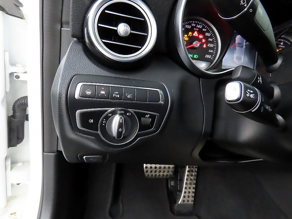 벤츠 C 클래스 C클래스 W205 C350e 이미지 12