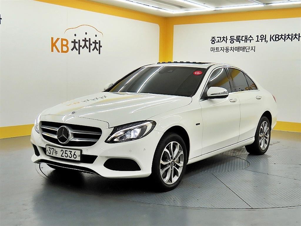 벤츠 C 클래스 C클래스 W205 C350e 이미지 2