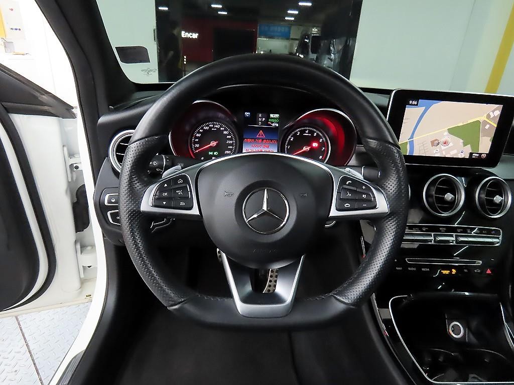 벤츠 C 클래스 C클래스 W205 C350e 이미지 9