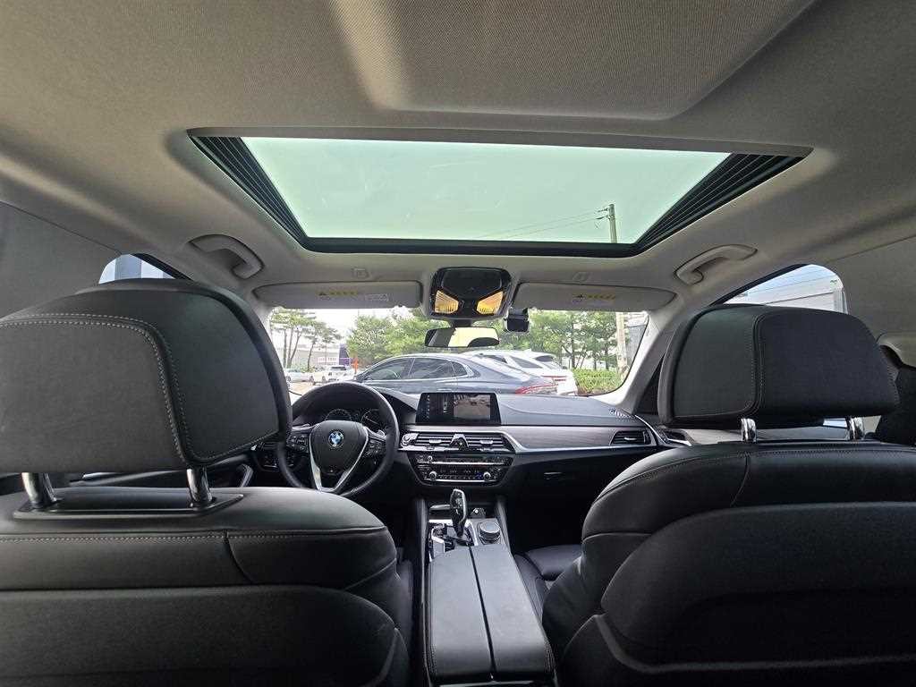 BMW 5시리즈 5시리즈 (G30) 530i 럭셔리 플러스 이미지 9