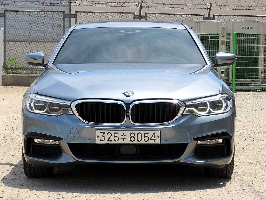 BMW 5시리즈 5시리즈 (G30) 530i xDrive M 스포츠 플러스 이미지 1