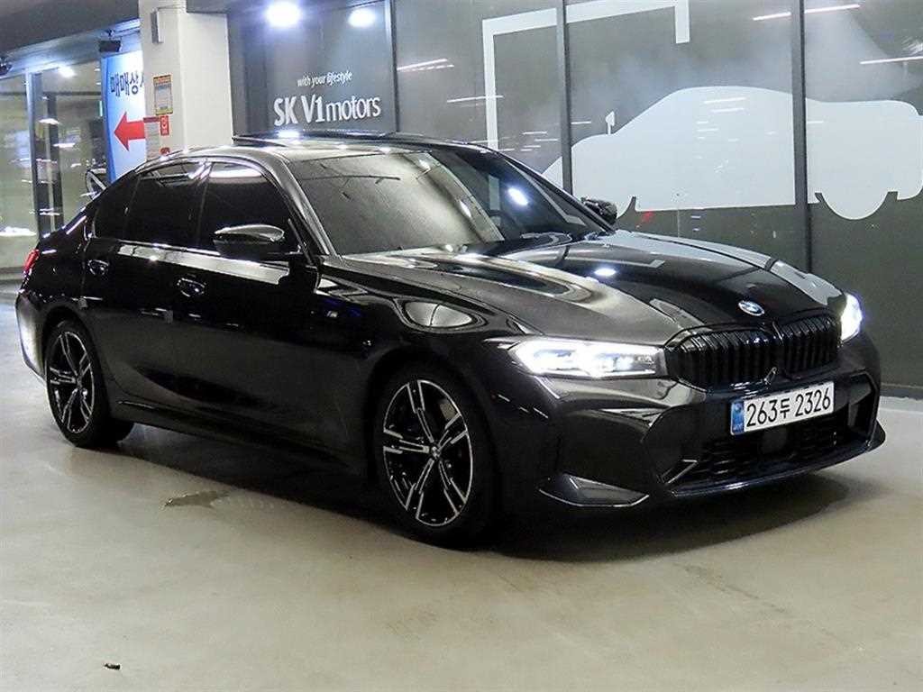 BMW 3시리즈 3시리즈 (G20) 320i M 스포츠 이미지 1