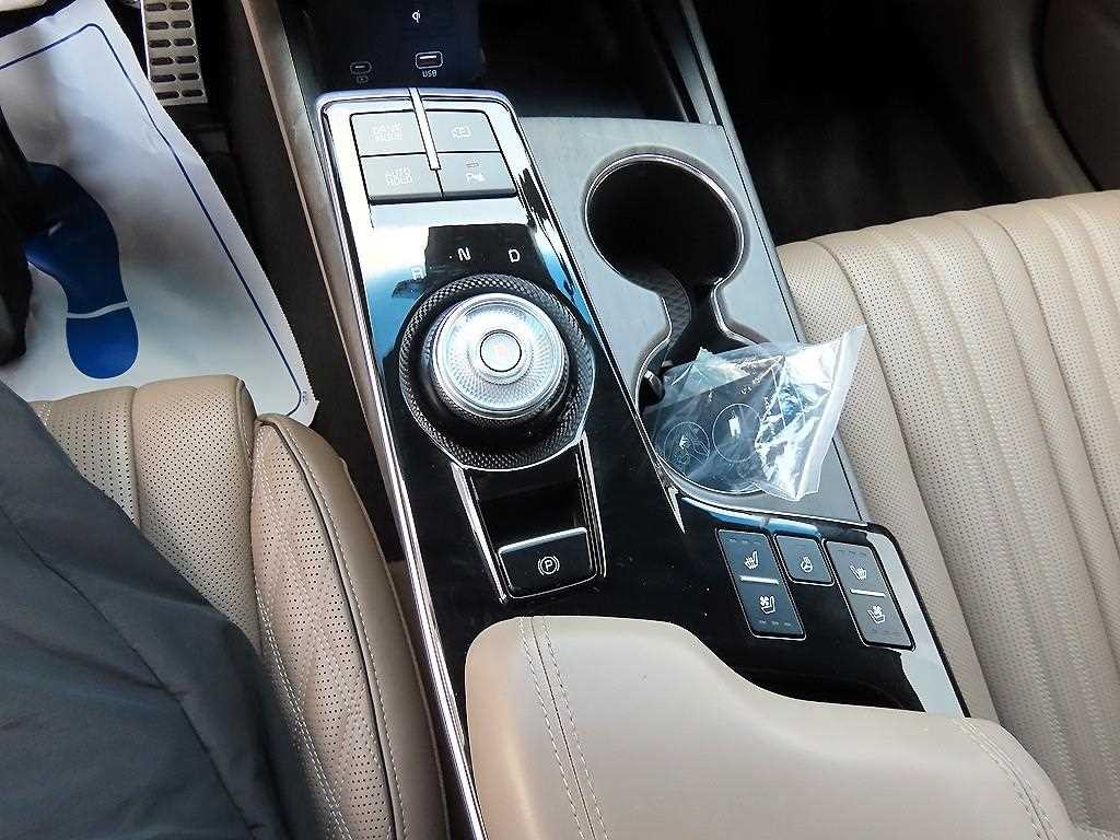 기아 K8 2.5 2WD 시그니처 이미지 11