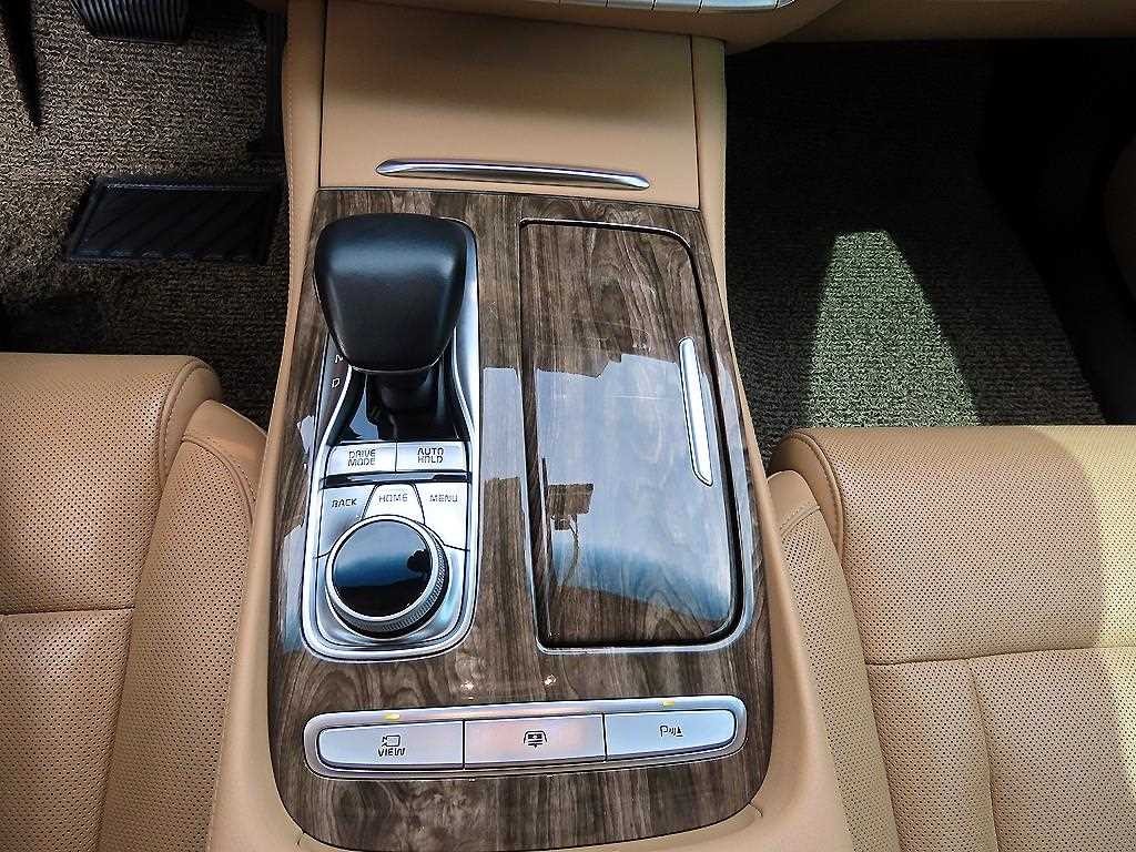 기아 K9 더 K9 3.8 GDI AWD 그랜드 플래티넘 이미지 11