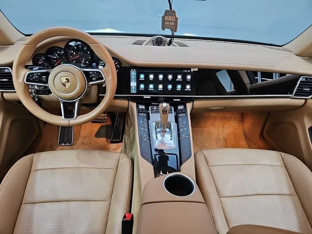 포르쉐 파나메라 3.6 AWD 이미지 7