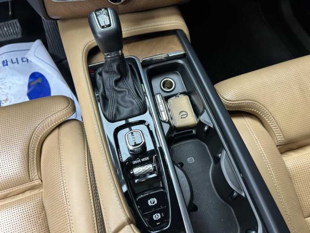 볼보 XC90 XC90 2세대 2.0 D5 AWD 인스크립션 이미지 12