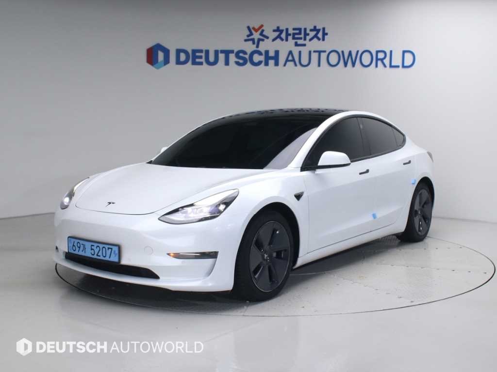 테슬라 모델 3 롱 레인지 이미지 1